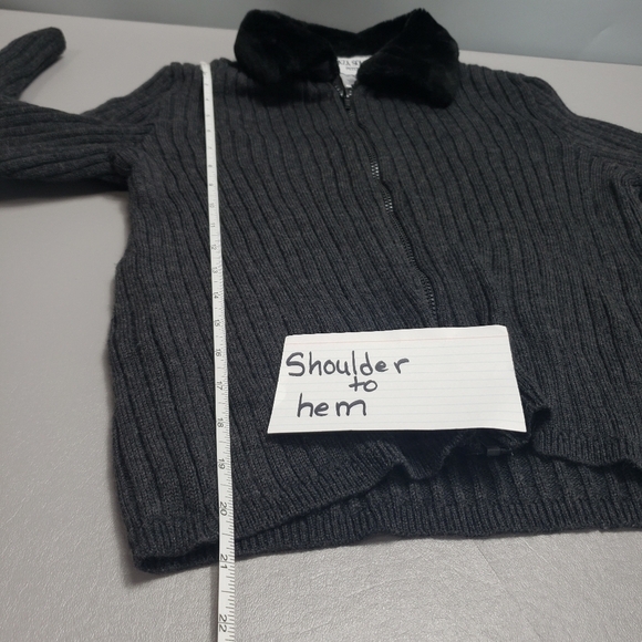 Plaza south gray, black wool blend sweater MP - Picture 7 of 12